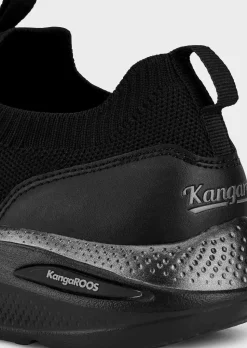 Sportiver Sneaker mit profilierter Sohle