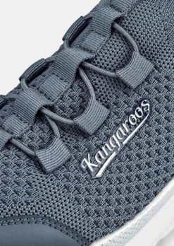 Sportiver Sneaker mit profilierter Sohle