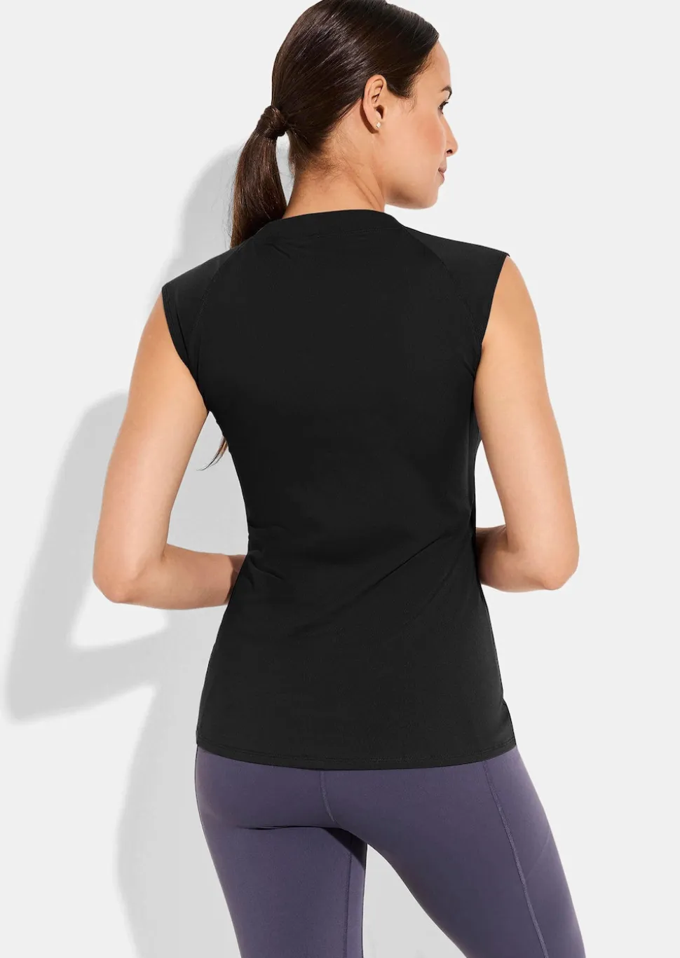 Sportliches Shirt mit Stehkragen