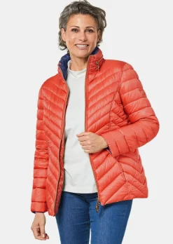 Steppjacke in figurschmeichelnder Optik
