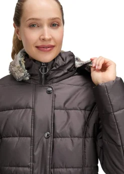 Steppjacke mit kuscheliger Kapuze
