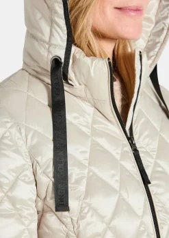 Steppjacke mit Rautenmuster