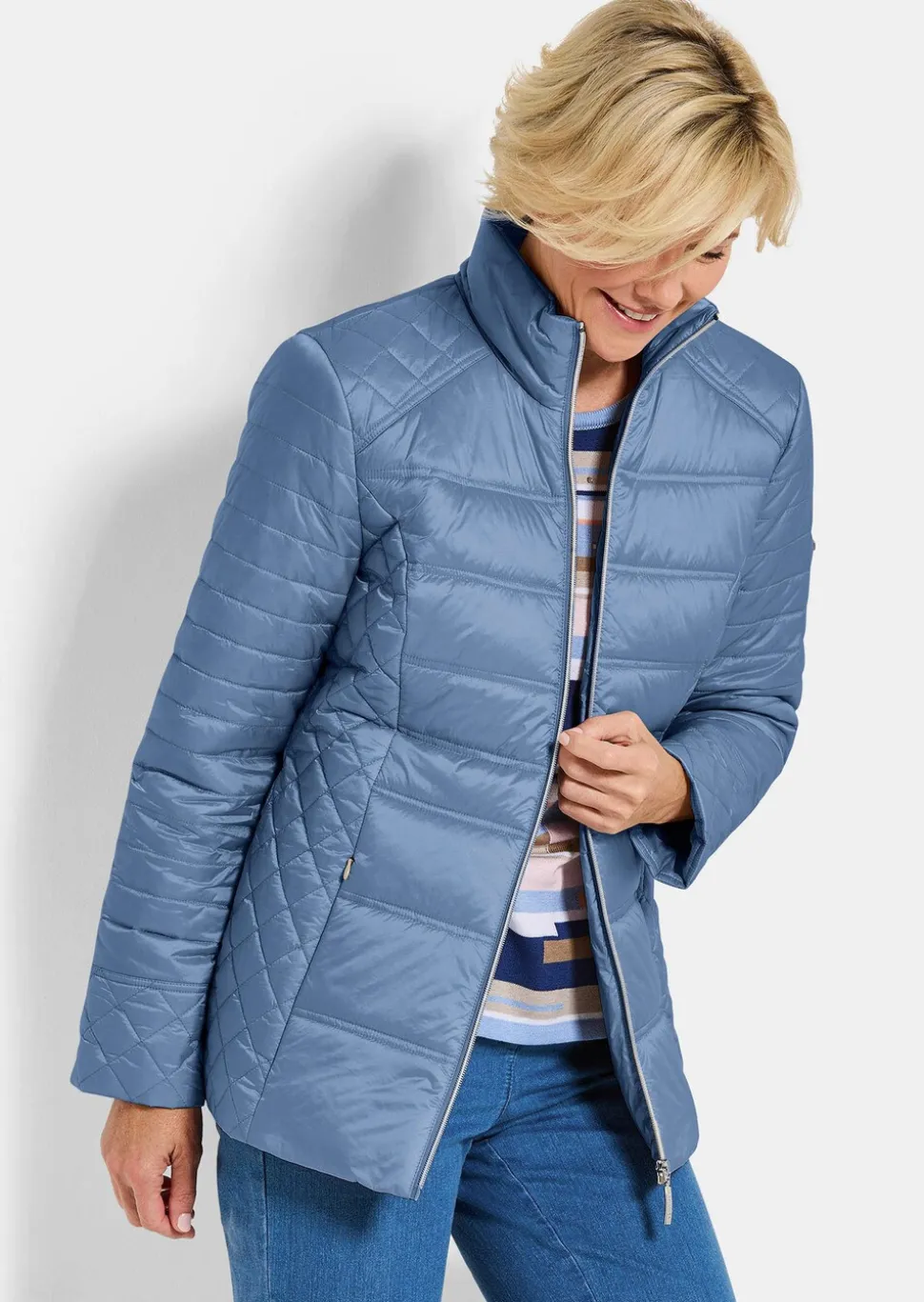 Steppjacke mit Reißverschlusstaschen
