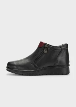 Stiefeletten aus Leder mit Reißverschlüssen