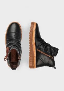 Stiefeletten aus Leder mit Zierschleife