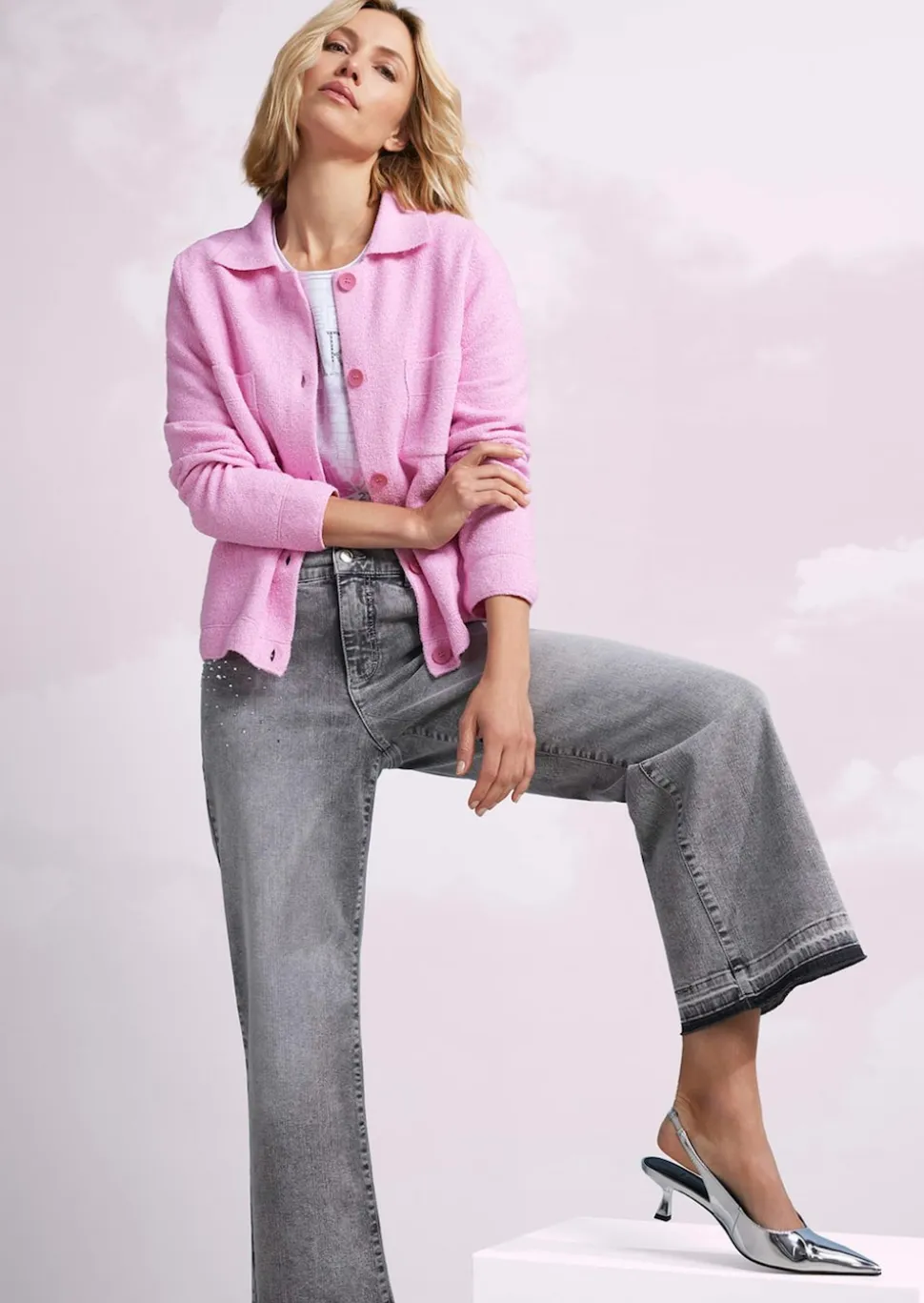 Strickjacke im Hemdblusen-Stil