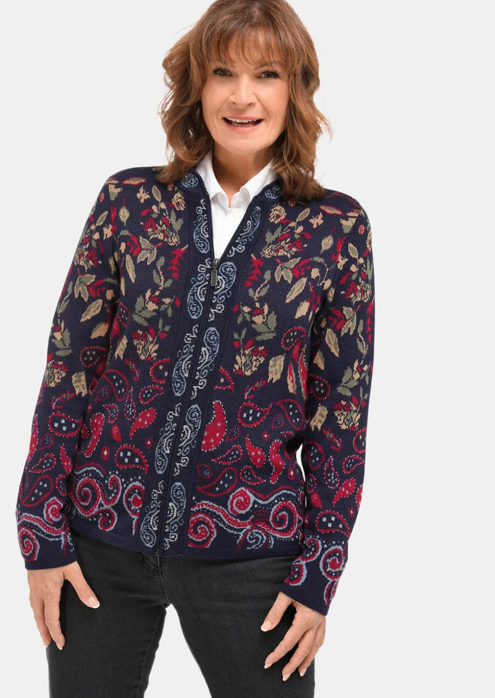 Strickjacke mit aufwändiger Strickstruktur