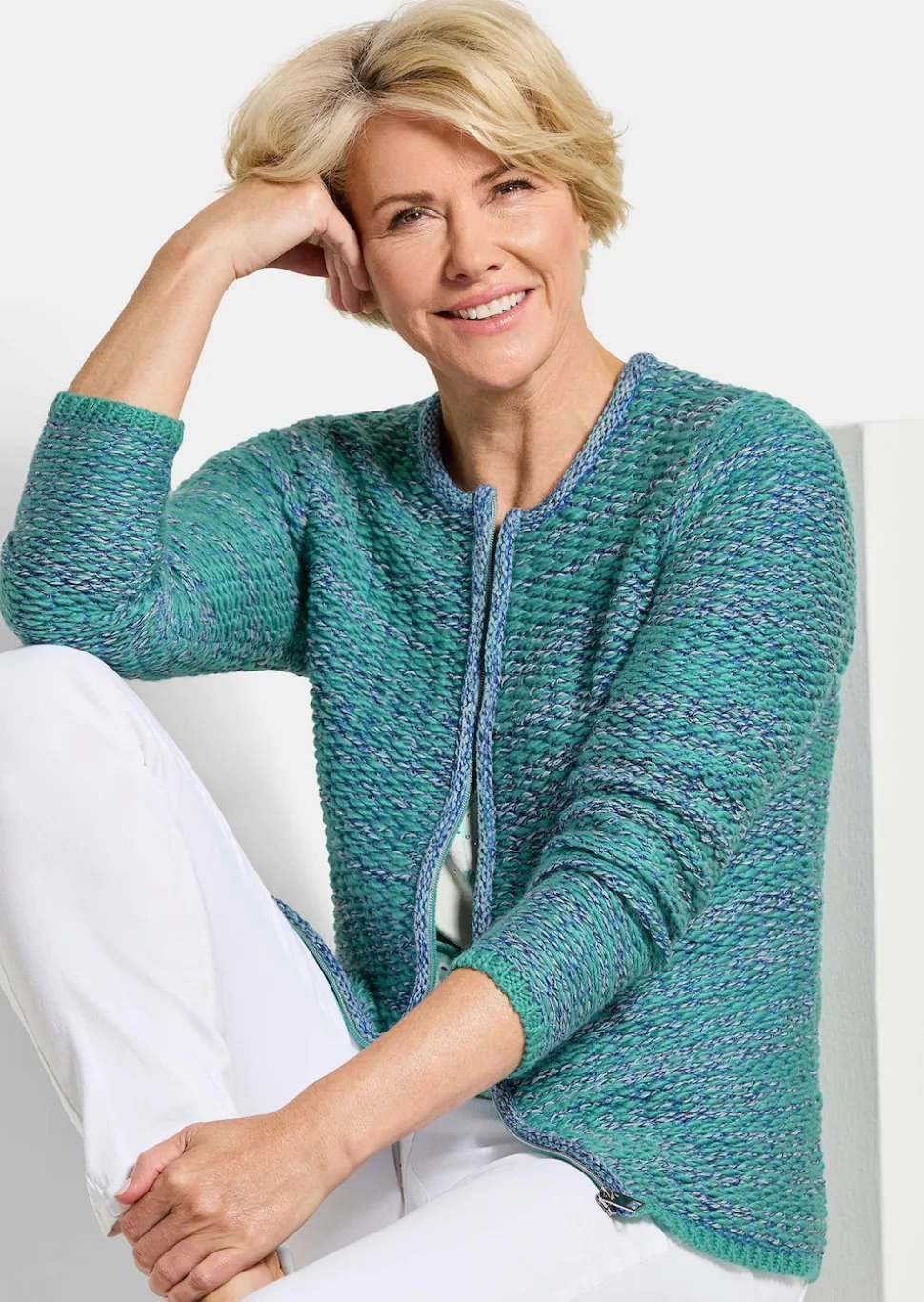 Strickjacke mit verdecktem Reißverschluss