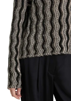 Strickpullover mit Wellenmuster