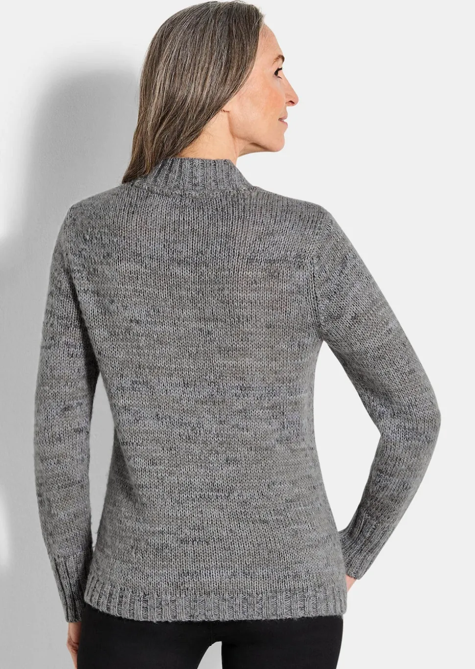 Strickpullover mit Zopfstrick