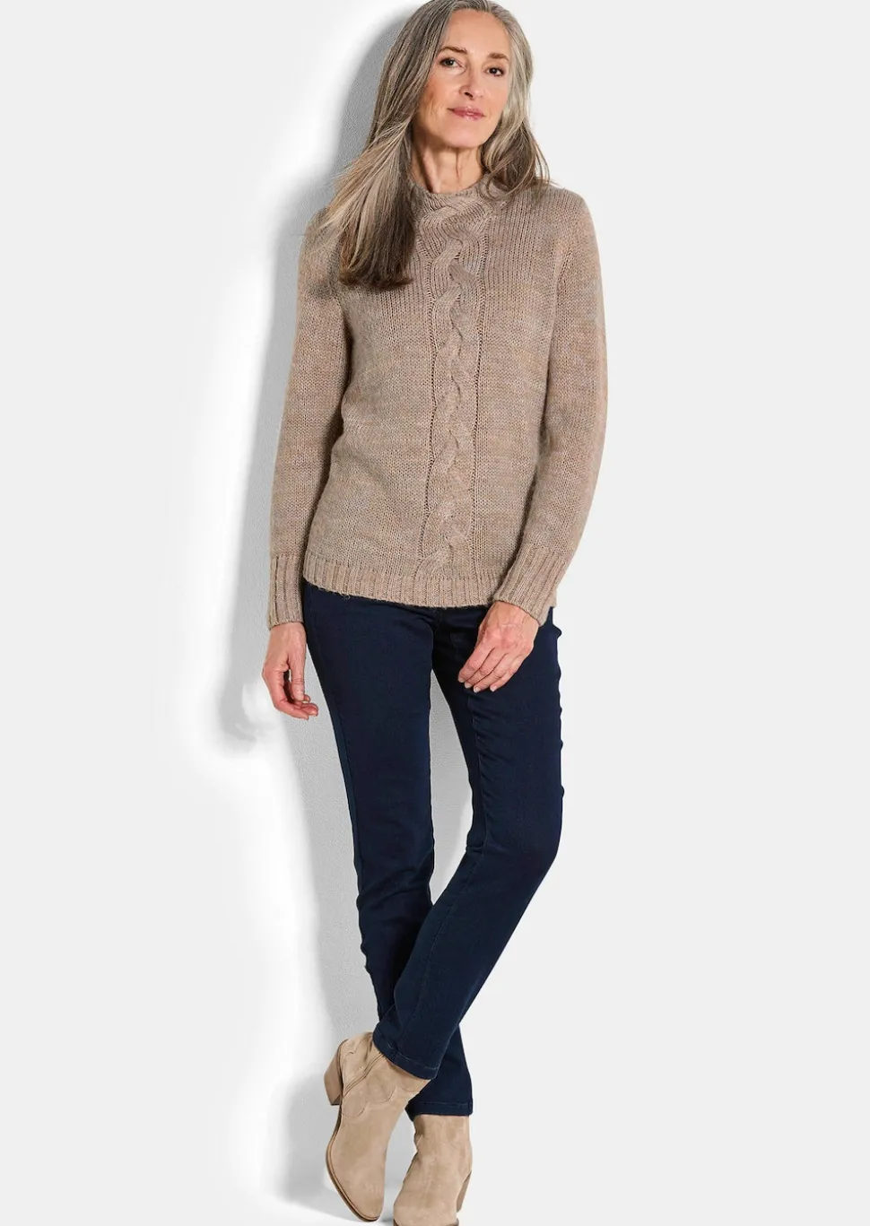 Strickpullover mit Zopfstrick