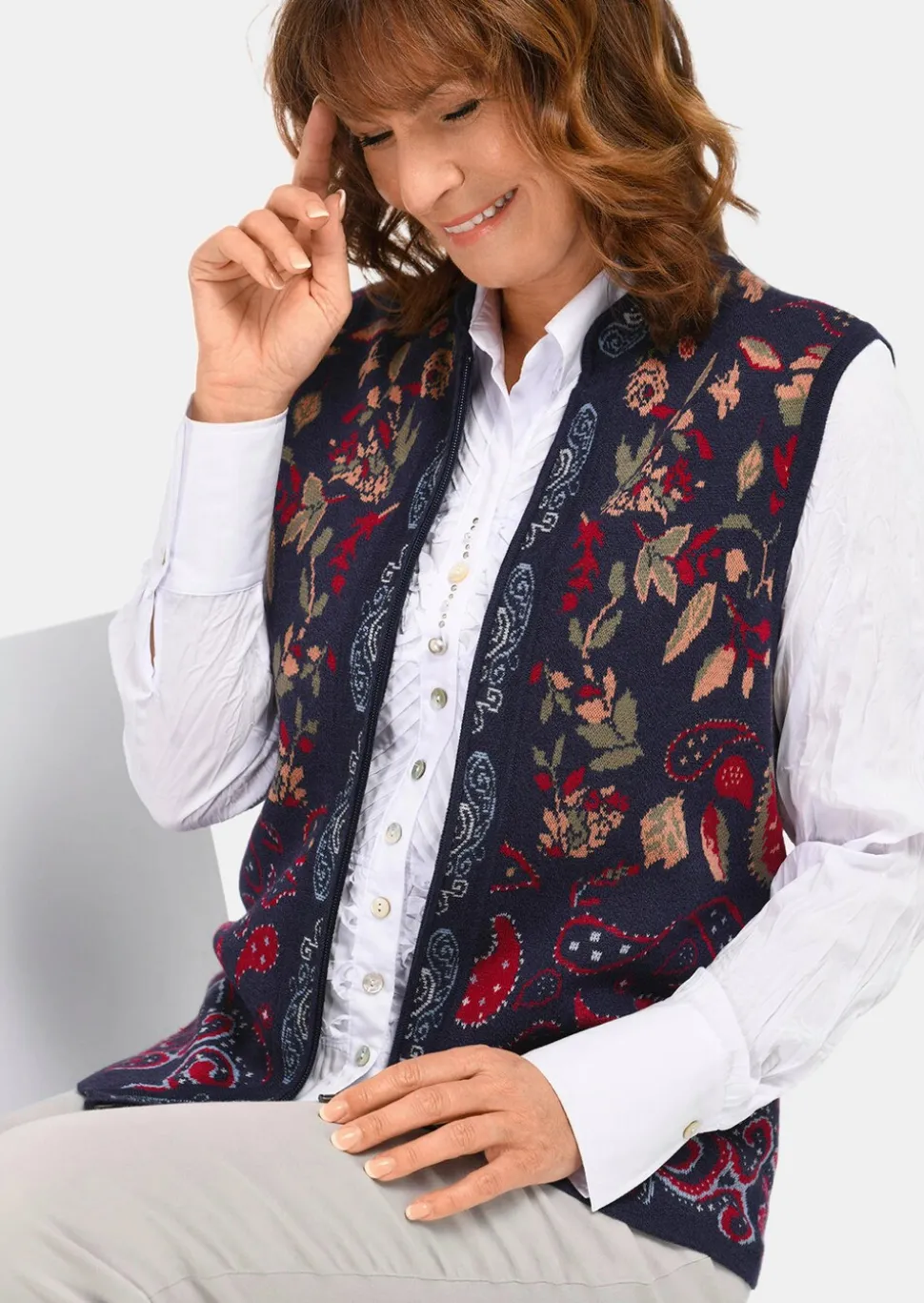 Strickweste mit aufwändigem Jacquardmuster