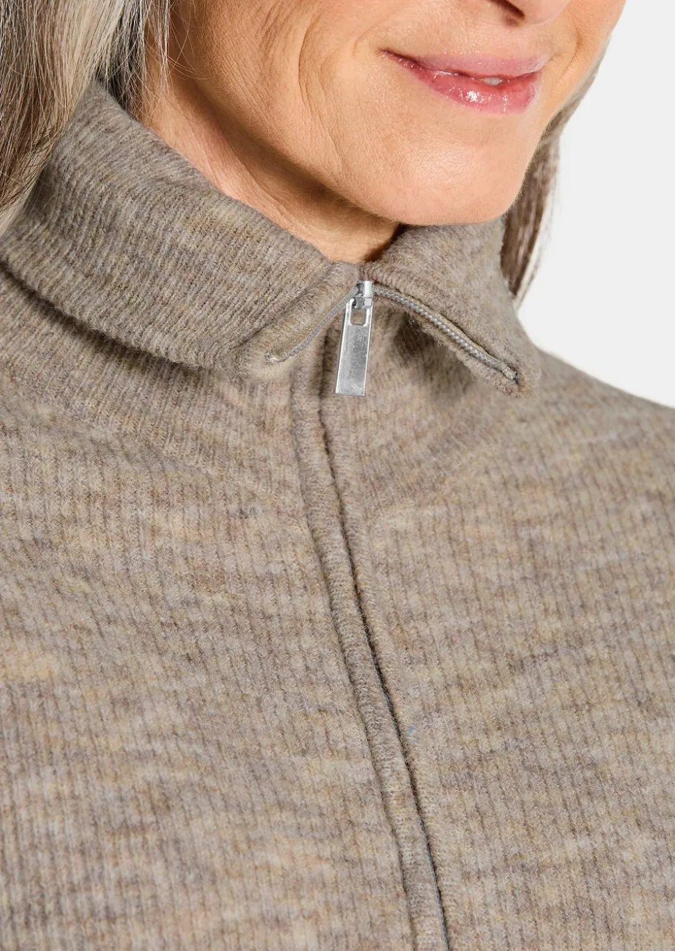 Strickweste mit Reißverschluss