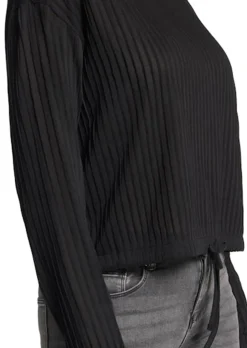 Strukturiertes Shirt mit Längsstreifen
