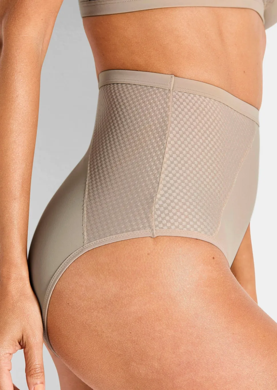 Taillenslip mit Jacquard-Einsätzen