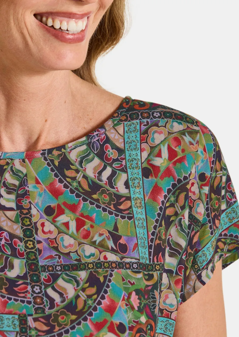 Viskose-Bluse mit Orient-Print