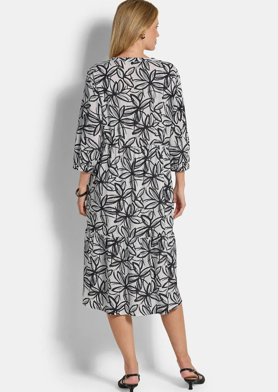 Viskose-Kleid mit V-Ausschnitt