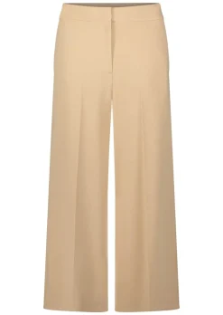 Weite Hose aus Soft-Stretch mit Bügelfalten