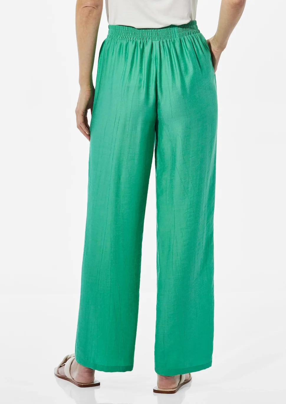 Weite Hose VERA mit leichtem Glanz