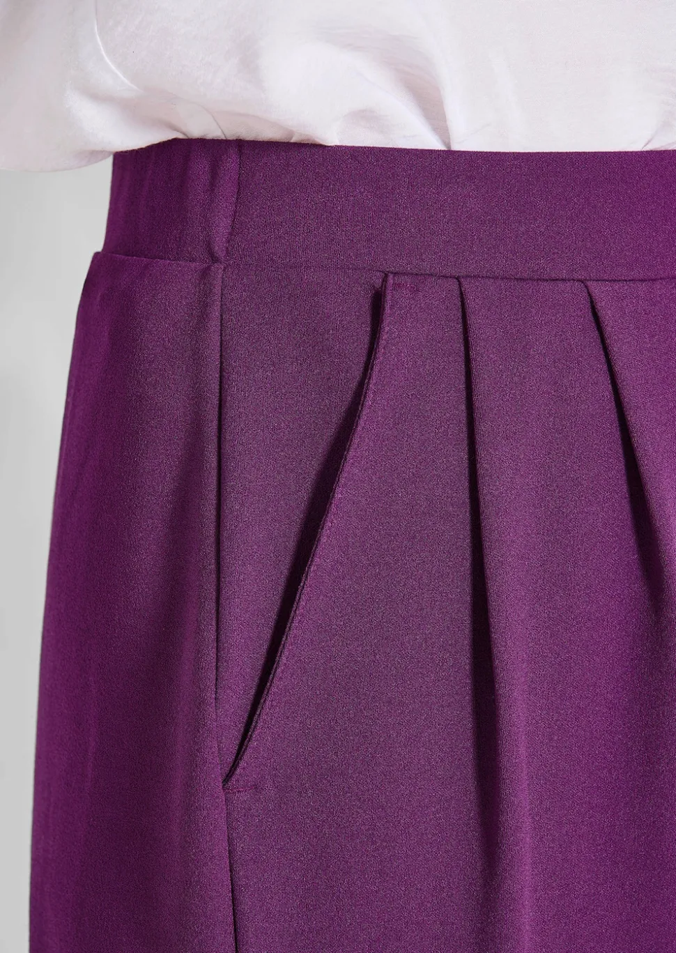 Weite Schlupfhose SARA in Krepp-Qualität