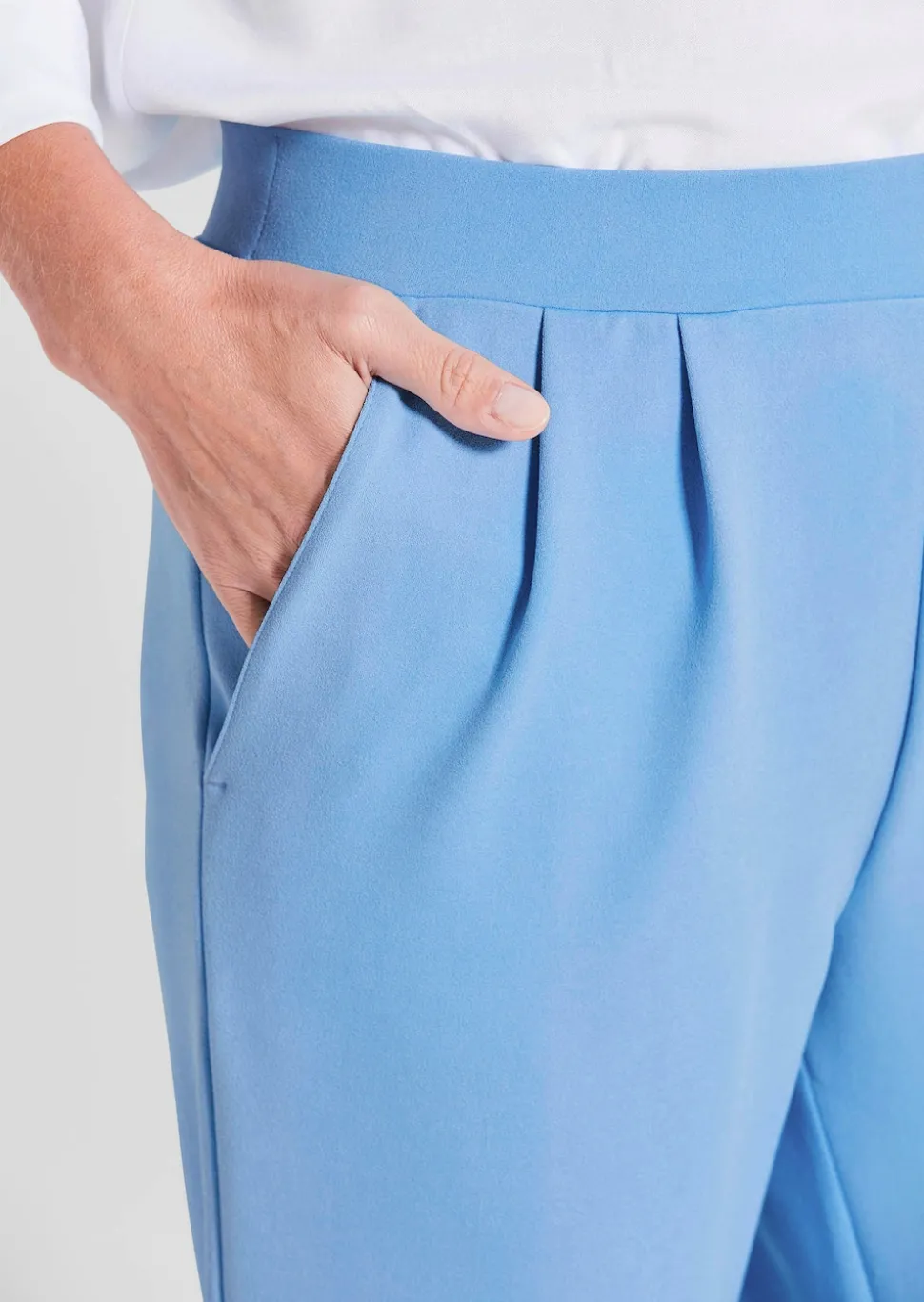 Weite Schlupfhose SARA in Krepp-Qualität
