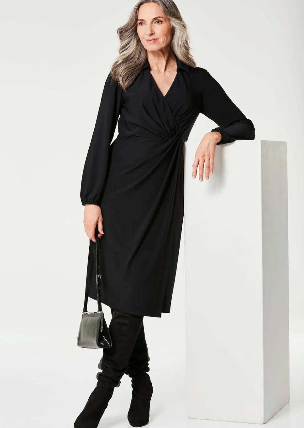 Wickelkleid mit Hemdkragen