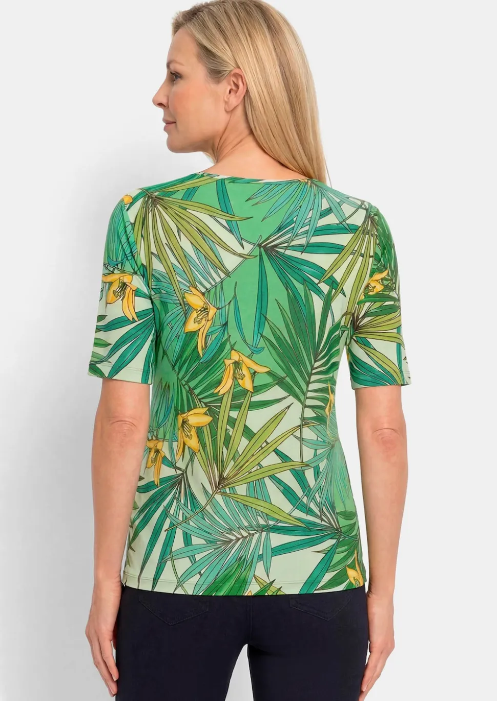 Wohlfühlshirt mit tropischem Dessin
