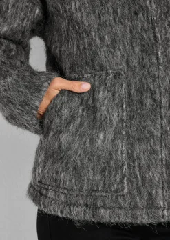 Wolljacke in Fell-Optik