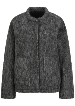Wolljacke in Fell-Optik