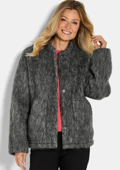 Wolljacke in Fell-Optik