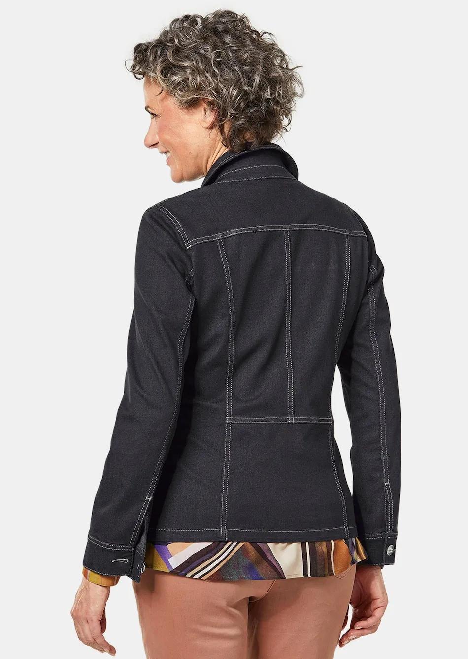 Zeitlose Jeansjacke mit tollen Details